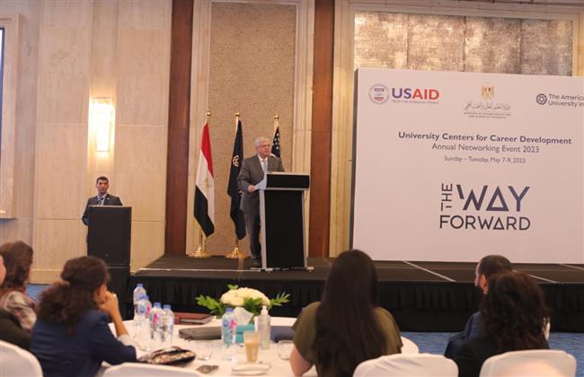 وزير التعليم العالي يفتتح فعاليات المُلتقى السنوي الرابع للمراكز الجامعية للتطوير المهني
