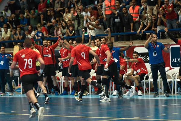 للعام الثاني على التوالي.. الأهلي يتوج بلقب السوبر الإفريقي لكرة اليد على حساب الزمالك