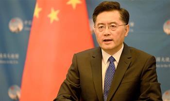 وزير خارجية الصين يؤكد دعمه لـ باكستان في تحقيق الوحدة والاستقرار