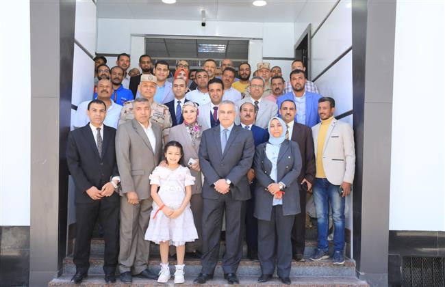 محافظ سوهاج يفتتح المجمع الإداري للخدمات العامة بحي شرق 