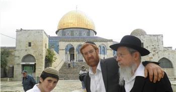 حاخام إسرائيلي متطرف يقود اقتحام المستوطنين للمسجد الأقصى