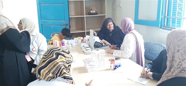 جامعة بنها تنظم قافلة طبية بقرية ميت كنانة بطوخ