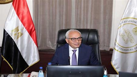 «التعليم» تستعرض الاستعدادات النهائية لامتحانات الدبلومات الفنية للعام الدراسي 2022/2023 