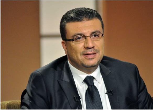 جائزة الإنجاز للإعلامي عمرو الليثي من الجامعة الأمريكية بالقاهرة
