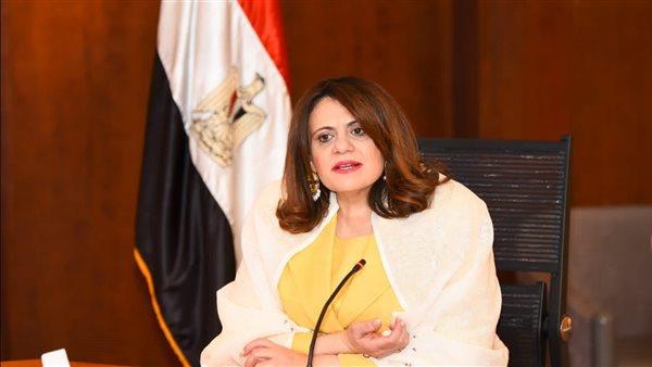 وزيرة الهجرة تكشف عدد المصريين العائدين من السودان 