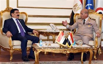 الفريق أول محمد زكى القائد العام القوات المسلحة يلتقى وزير دفاع جمهورية العراق
