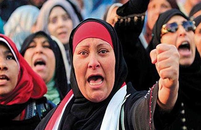 في عهد الرئيس السيسي.. إرادة المرأة المصرية تلين الحديد وتحقق الأحلام