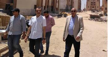 "هارب " يتفقد مشروعات الإسكان والخدمات الجاري تنفيذها بأخميم الجديدة 