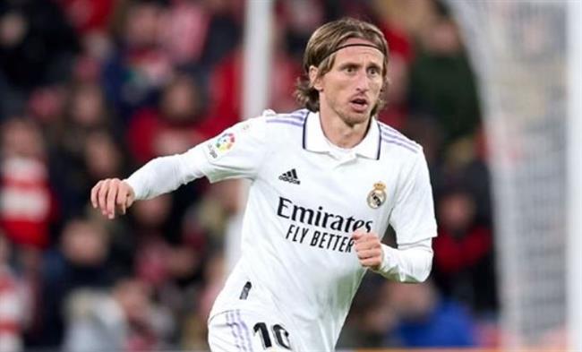 عرض سعودي يقلب مودريتش ضد ريال مدريد