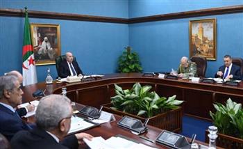   الرئيس الجزائري يترأس اجتماع المجلس الأعلى للأمن «المصغر»