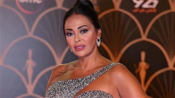 داليا البحيري عن دورها في مسرحية «سيدتي أنا»: مش بقلد شويكار.. فيديو 