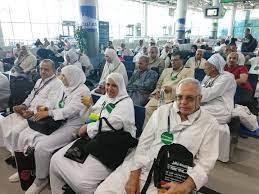 احتفالية في مطار القاهرة اليوم بتوديع أول أفواج الحجاج