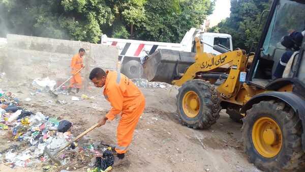 محافظ أسيوط: حملات نظافة ورفع مخلفات وصيانة كشافات الإنارة بقرى 5 مراكز 