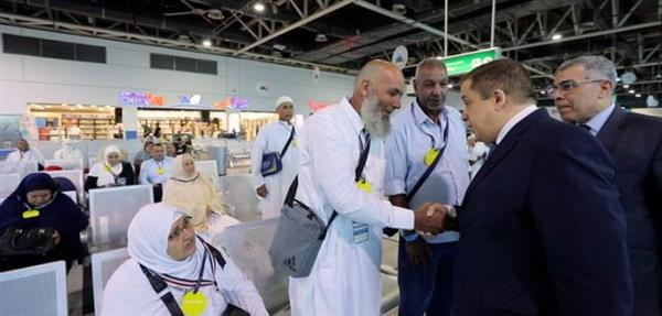 «الداخلية» تعلن عن بدء مغادرة أول فوج من حجاج القرعة إلى الأراضى المقدسة