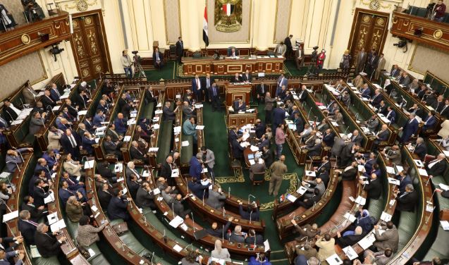 البرلمان يحيل عددا من مشروعات القوانين والقرارات الجمهورية إلى اللجان المختصة