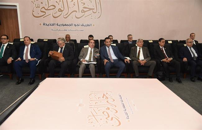 "عمرو هاشم ربيع" يعلق على زيادة أعداد النواب داخل البرلمان بما يتناسب مع الزيادة السكانية
