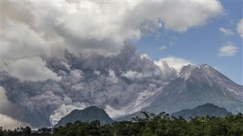   آلاف الأشخاص يلجأون إلى مراكز إيواء بسبب ثوران بركان "جبل مايون" في الفلبين