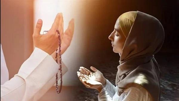 دعاء لتوفيق الأبناء في الامتحانات.. ردده يوميا بعد الصلاة أو في السجود