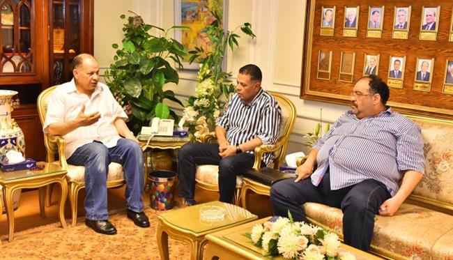 محافظ أسيوط يستقبل سفراء دول الاتحاد الأوروبي ويشهدون حفلا لأطفال المدارس 