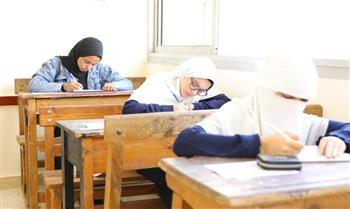 ارتياح واطمئنان بين طلاب القسم العلمي بالشهادة الثانوية الأزهرية في امتحان الإستاتيكا