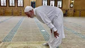 موضع النظر في الصلاة.. أين يكون؟
