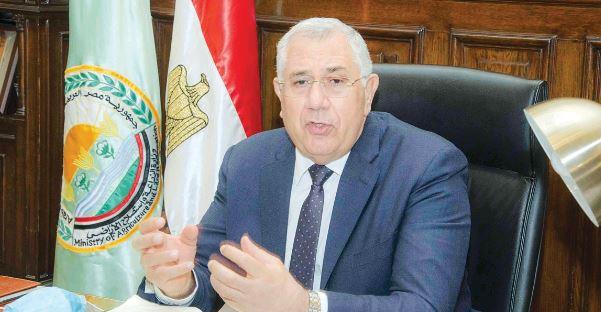 وزير الزراعة يتابع الموقف التنفيذي لمشروعات هيئة التعمير والتنمية