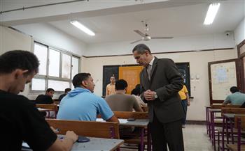   محافظ الغربية يتفقد امتحانات الثانوية العامة بقطور 