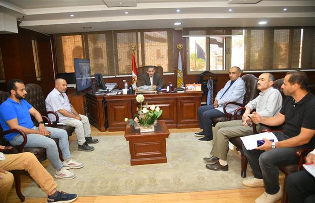 رحمي يناقش نسبة تنفيذ الأعمال بمستشفتي طنطا العام والأورام الجديد 