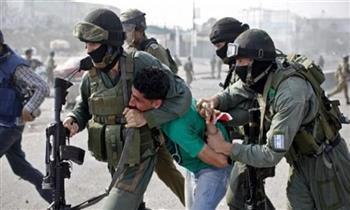   الاحتلال الإسرائيلي يعتقل ستة فلسطينيين من مناطق متفرقة