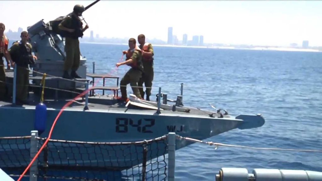 بحرية الاحتلال الإسرائيلي تعتقل 5 صيادين فلسطينيين