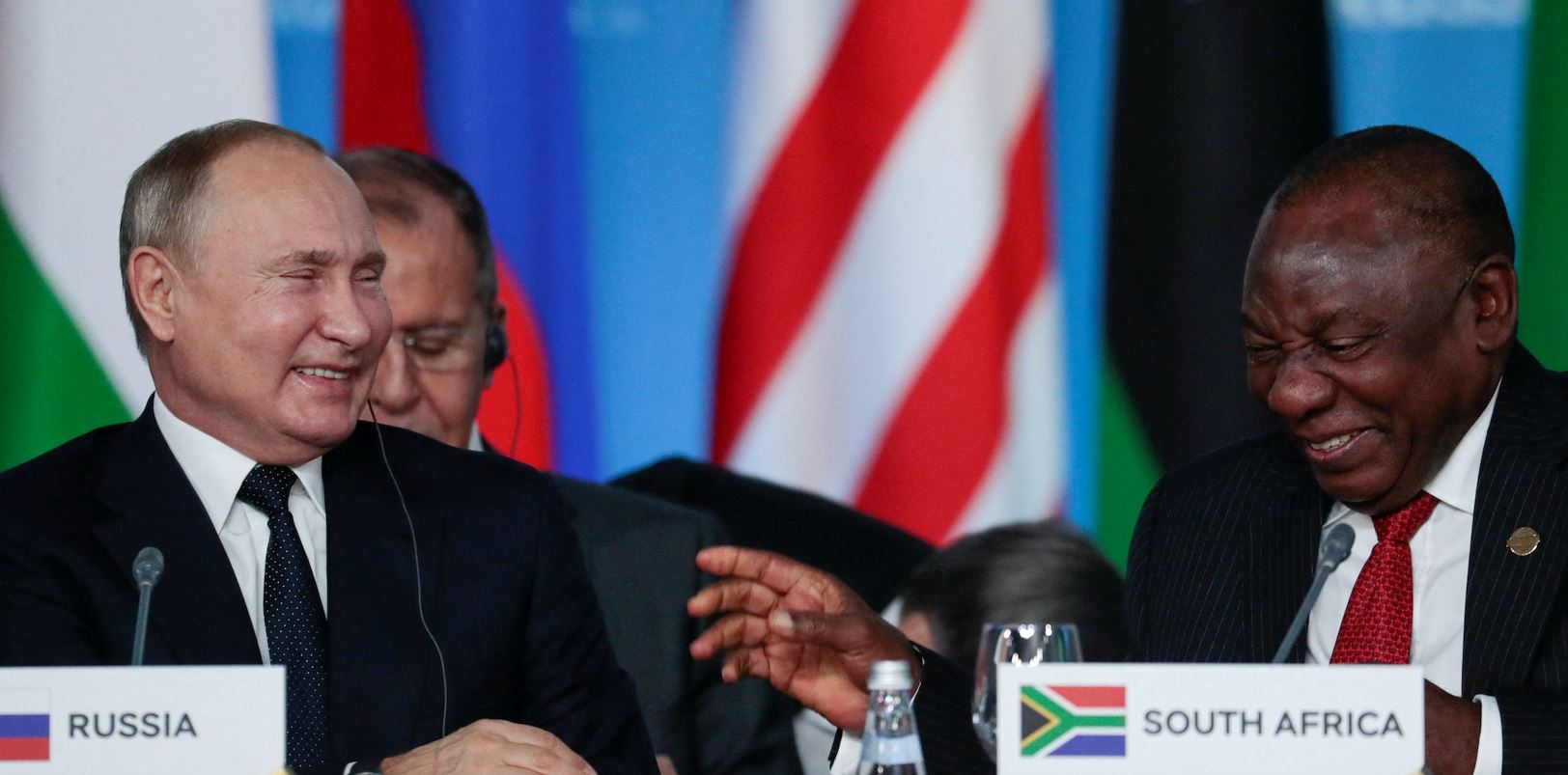 البيت الأبيض قلق من تقارب عسكرى بين جنوب أفريقيا وروسيا
