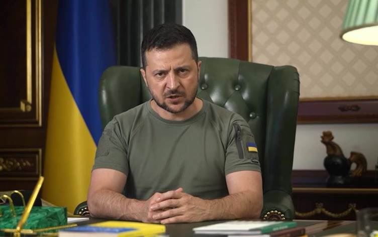 زيلينسكي يدعو إلى سرعة انضمام اوكرانيا لحلف "الناتو"