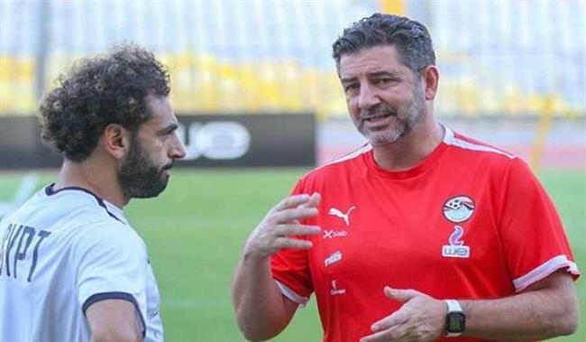 فيتوريا يعفي محمد صلاح و5 لاعبين من ودية المنتخب أمام جنوب السودان
