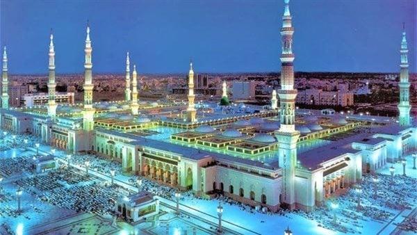 المسجد النبوي الشريف.. روضة من الجنة يقصدها ضيوف الرحمن