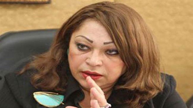 إقبال كبير على معرض«شمس مصر والإمارات» للفنانة التشكيلية هويدا عطا
