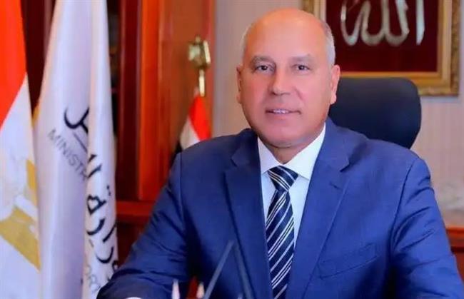 وزير النقل: أسطول الشركة الوطنية للملاحة قادر على تأمين نقل السلع الاستراتيجية للدولة