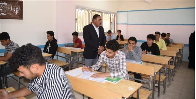 محافظ مطروح يتفقد امتحانات الثانوية العامة 