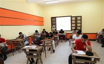   اليوم.. طلاب الثانوية العامة يؤدون امتحان اللغة العربية 
