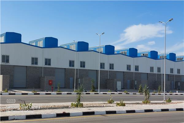 قنا تدفع عجلة الصناعة وتقدم تسهيلات للنهوض بالمنطقتين الصناعيتين 