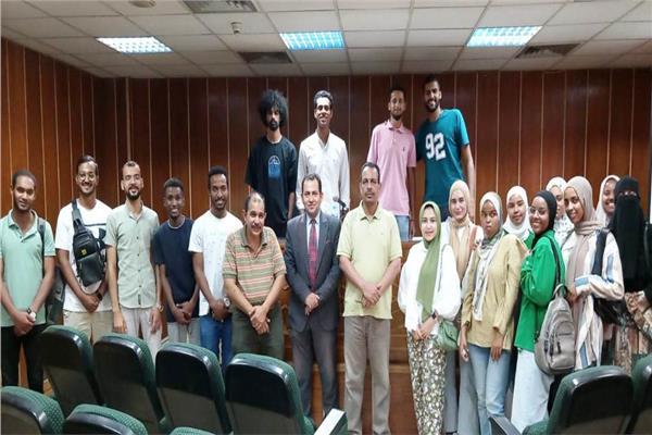 «أسوان للتدريب» ينظم برنامجا تدريبيا لريادة الأعمال لطلاب الجامعة وحديثي التخرج