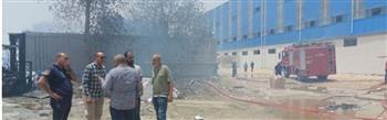 السكرتير العام المساعد ببني سويف يتابع السيطرة على حريق أحد مصانع الورق
