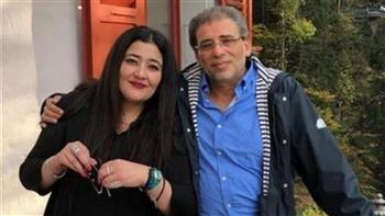 "أنا متجوزة مخرج مش شيخ مسجد" رد صادم من زوجة خالد يوسف عن شائعات علاقاته النسائية 