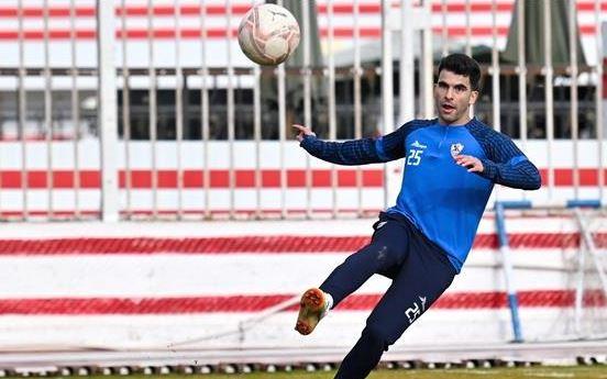 انتظام ثلاثي الزمالك الدوليين في التدريبات