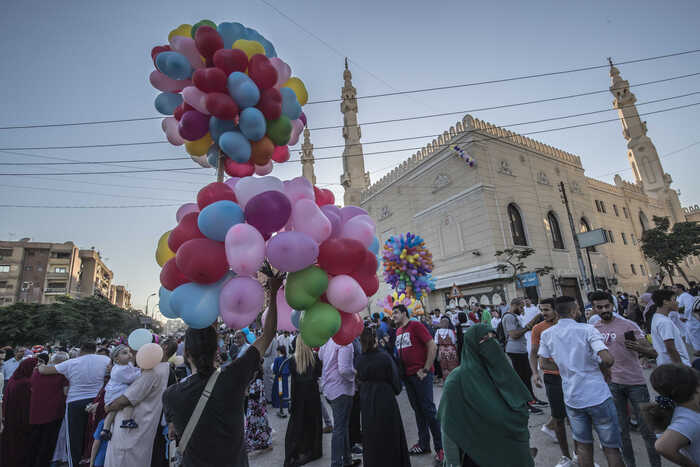 محافظ القاهرة: تخصيص 241 ساحة لأداء صلاة عيد الأضحى