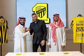 أول تعليق من كريم بنزيما على انضمام كانتي إلى نادي الاتحاد السعودي