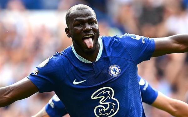الهلال على بعد خطوات من كوليبالي بـ 81 مليون ريال