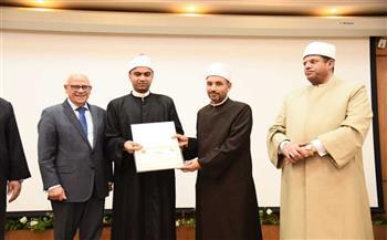 محافظ بورسعيد يجتمع مع أئمة المساجد والدعاة استعدادا لعيد الأضحى المبارك