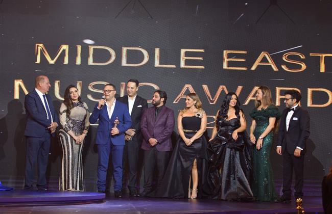 جوائز الـMEMA.. "الراديو 9090" أفضل إذاعة في الشرق الأوسط (صور)