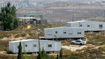   الاحتلال يجرف أرضًا فلسطينية وينصب "كرفانات" تمهيدًا لتحويلها لمُستوطنة