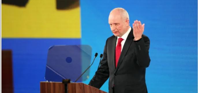 مسئول أوروبي يدعو أوكرانيا لاستكمال إصلاحاتها السياسية المهمة بحلول الخريف